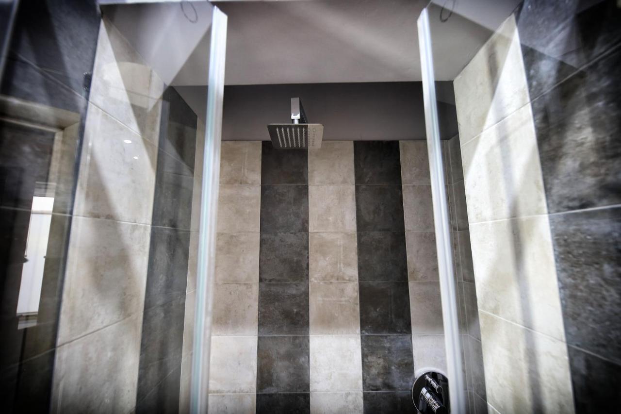 Fiore Di Mandorla Avola Buitenkant foto